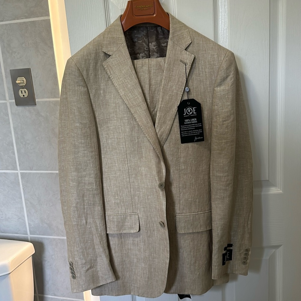 Joseph Abboud men’s 2PC linen suit